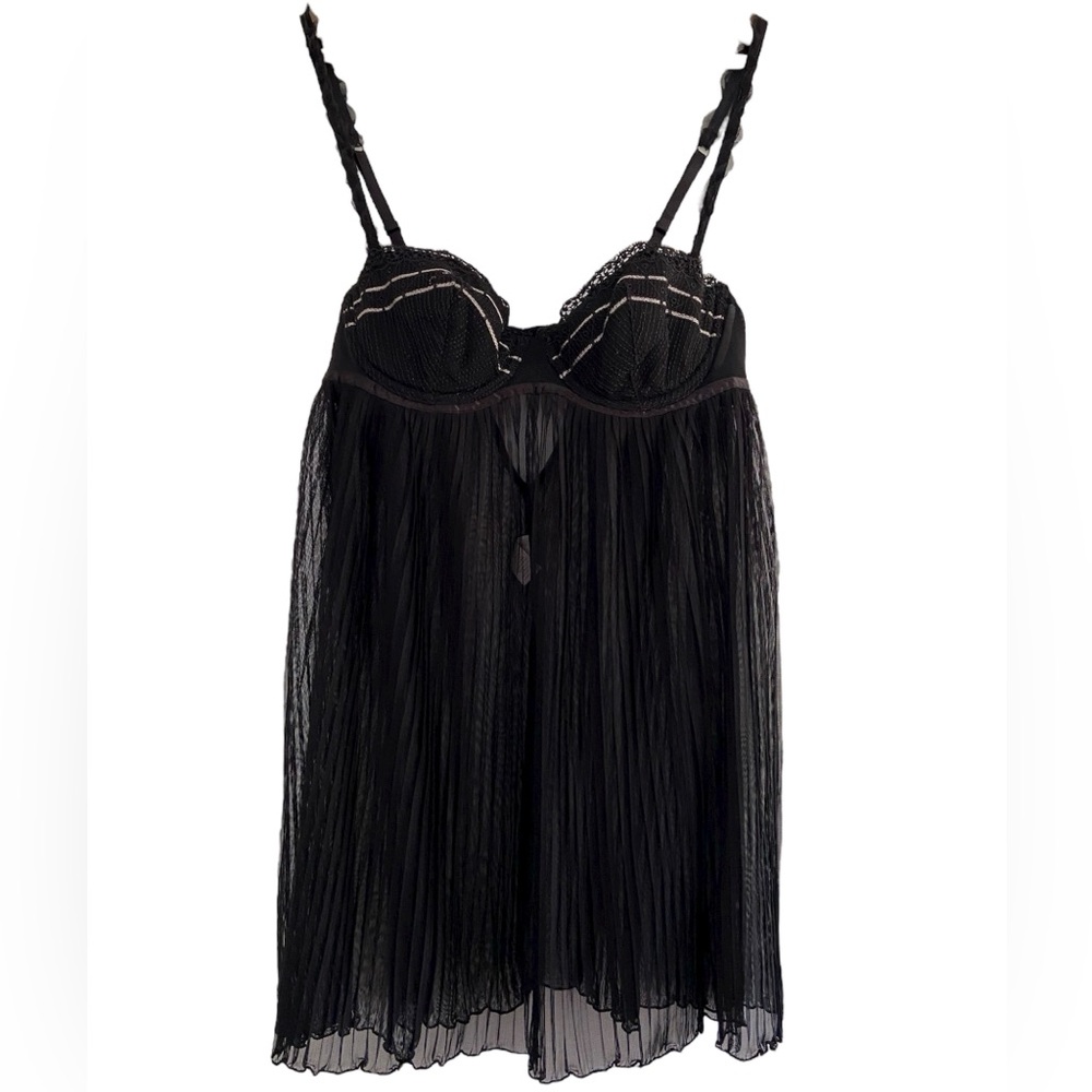 Flora Nikrooz Babydoll Camisole Lingerie Top Ruffles Pleat Sheer Mesh Coquette M